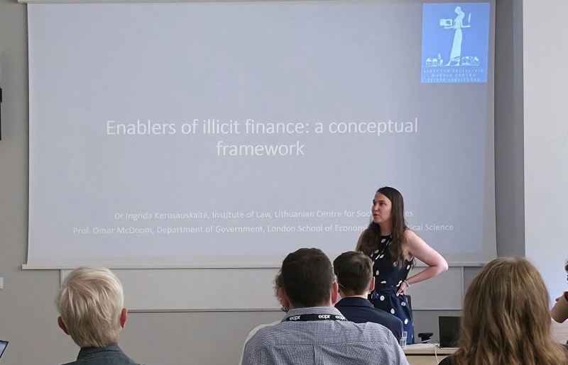Konferencijoje Krokuvoje pristatytas LSMC Teisės instituto mokslininkės tyrimas apie neteisėtų finansų įgalintojus